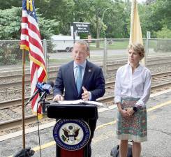 U.S. Rep. Josh Gottheimer at the Glen Rock Main Line Train Station with NJ State Assemblywoman Lisa Swain to outline how the bipartisan infrastructure package now in Congress will repair and improve New Jersey public transit and commute times.