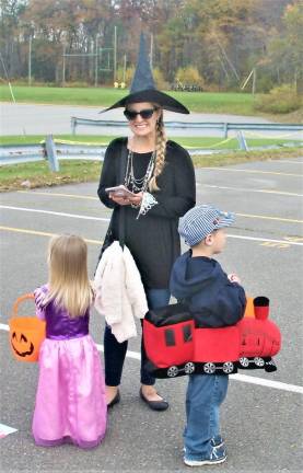 Hundreds attend third annual ‘Spooktacular’ at WMHS