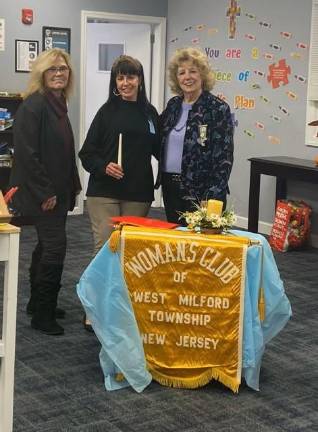 Women’s Club welcomes new member Pictured from left are President Dianne Varga, Dana Bambera, and Membership Chair Tina Ree.