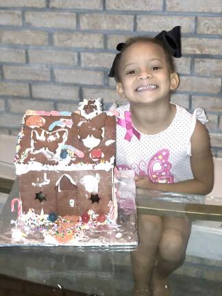 Gingerbread houses delight the judges Dahlia Williams, first place homemade, ages 4-5