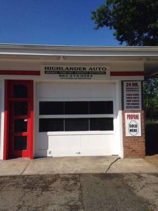Hometown mechanic Highlander Auto is now open for business in Hewitt. Owner Eric Schoemer welcomes new customers. Take it from his current ones - it's worth the trip.