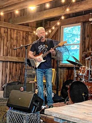 Musicians playing outside and in Ken Flood will play Friday, May 24 at Trail’s End Taphouse in Greenwood Lake, N.Y. (Photo courtesy of Ken Flood)