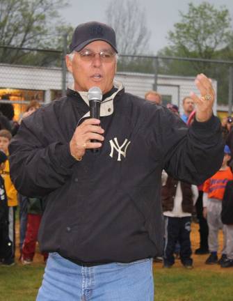 Bucky Dent a big hit with Little League Bucky Dent a big hit with Little League
