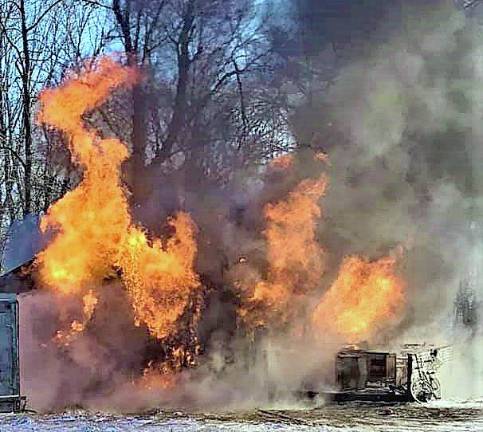 Fire destroys vacant house Fire destroys vacant house