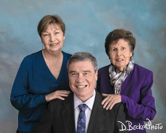 ‘Most public case since the Lindbergh kidnapping’ From left are Mary Ellen, John and Julia Quinlan. (Photo by D. Becker Photo)