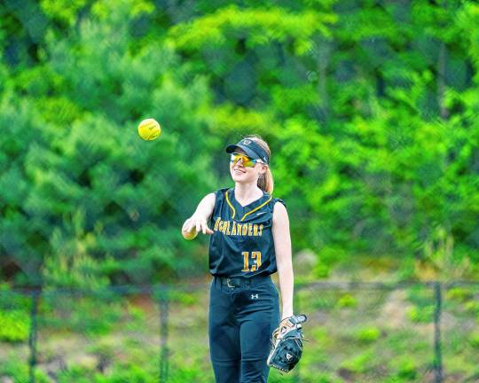 Diodonet wins gold medal <b>WM4 Brodie Loveland tosses the ball in the game against Mahwah on Saturday, May 17. The Highlanders lost, 6-1.</b>