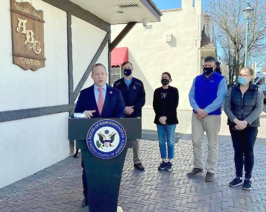 U.S. Rep. Josh Gottheimer outside the Allendale Bar &amp; Grill this week to announce direct federal COVID-19 relief for local Fifth District counties and towns and for restaurants and small businesses. He was joined by owners Chris Kunisch, Craig Kunisch and Katie Ohnegian, Allendale Councilmember Jim Strauch and Allendale Chamber of Commerce member Heidi Gross. Provided photo.