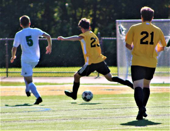 Up and down week for Highlanders’ soccer