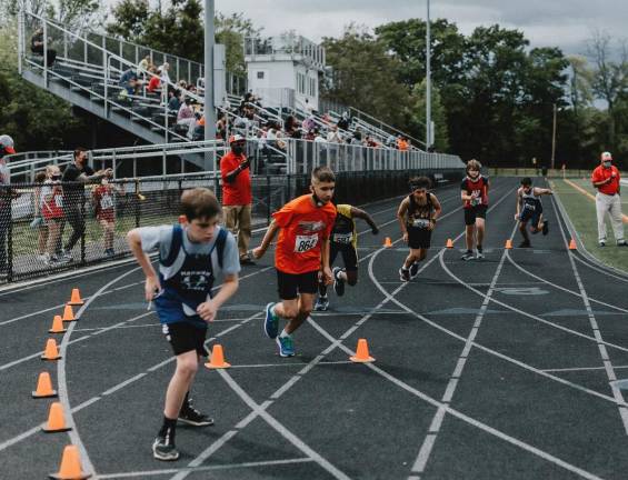 West Milford. Jr. Highlanders Track Club to hold local open house on Jan. 12 Photos of the Jr. Highlanders Track Club provided by Alison Carbone.