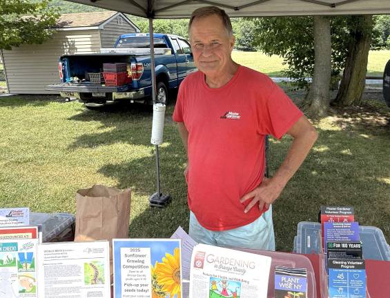 Popcorn on the cob makes debut Master Gardener Jim Hall at The Lakeside Farmers Market.