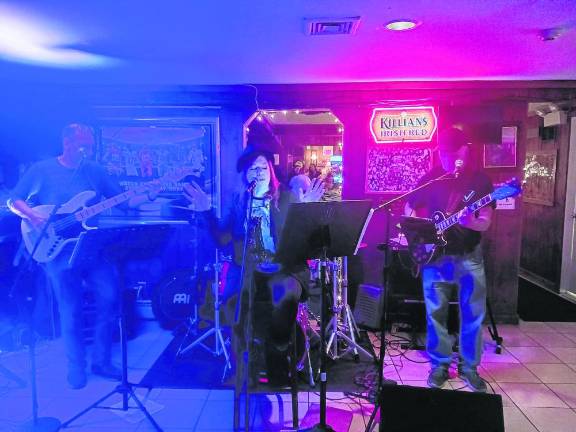 Relax and listen or get up and dance No Filter will perform Friday, April 26 at Jimmy Geez North in Oak Ridge. (Photo courtesy of No Filter)