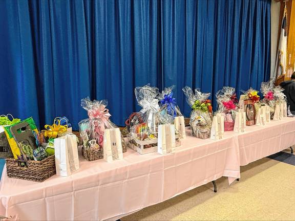 Photos: Annual Tea Time fundraiser Photos: Annual Tea Time fundraiser
