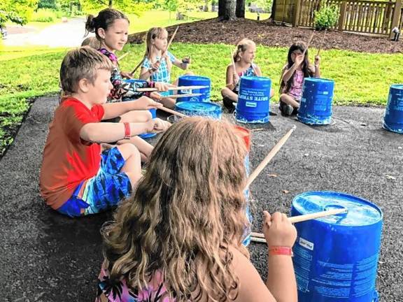 West African drumming lesson West African drumming lesson
