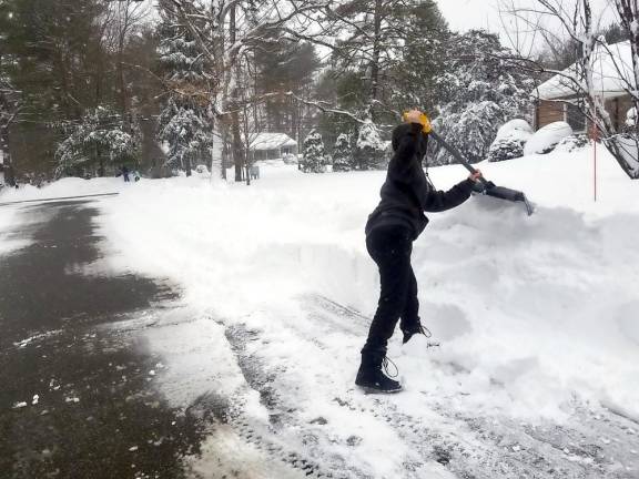 Winter Storm Orlena was the biggest storm to hit the metro area in five years. Photos provided by Patricia Keller.