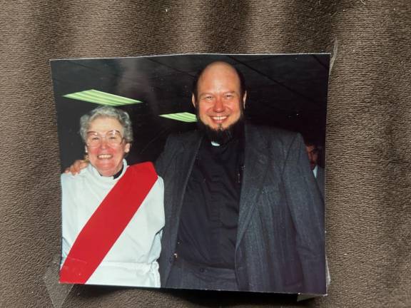 The Rev. John Stone and his wife, the Rev. Mary Stone, were co-priests at the Church of the Incarnation (Episcopal) in 1992, when the congregation was told there no longer was funding to support full-time clergy. (File photo by Ann Genader)