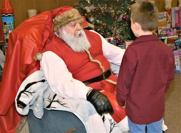 Elks celebrate holiday with annual toy drive, party