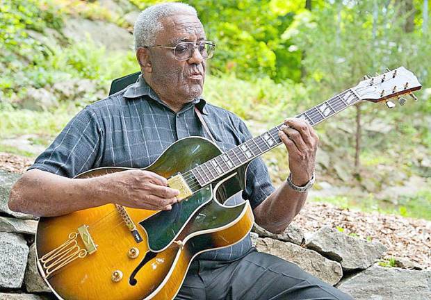 The Cove in Greenwood Lake hosts weekly Jazz Brunch The Mike Jackson Trio appears on Feb. 19.