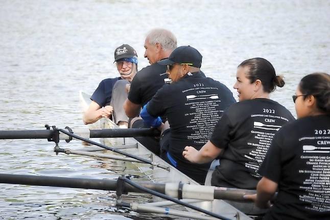 EARC founding member Simon Haysom coxes the Learn to Row crew of Jim Johnson, Evin Hernandez Erin Henninger, and Lisset Zavaleta.