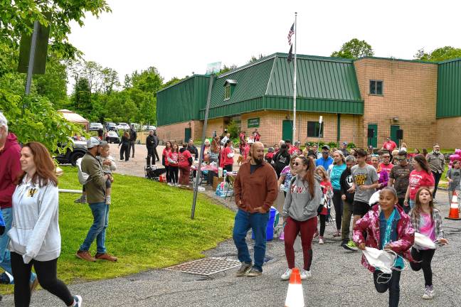 Photos: Scott’s Fun Run The event raised more than $2,100 for the Hope Institute, which provides drug and alcohol rehabilitation programs in West Milford.