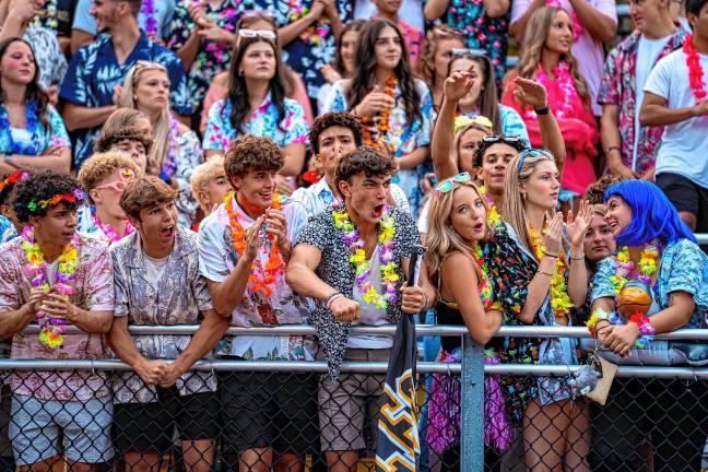 Highlanders beat Jefferson, 34-6 The crowd celebrates a touchdown in the third quarter.