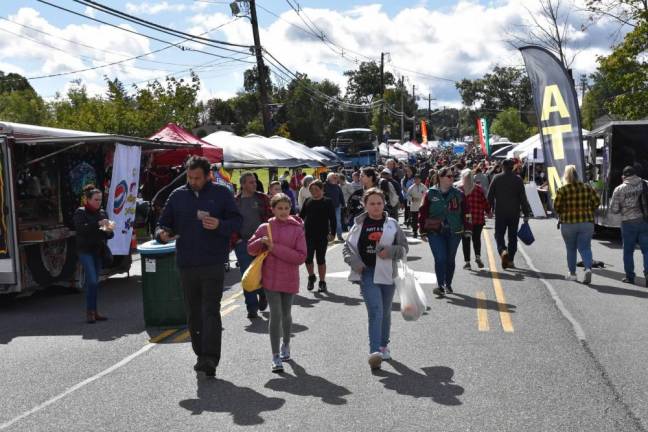 More than 25,000 people were expected at the event Sunday, Oct. 8. (Photo by Rich Adamonis)