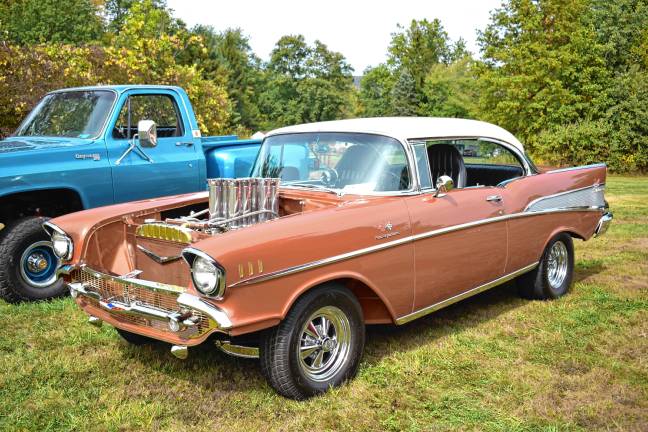 Car show attracts 400 1957 Chevy Belair