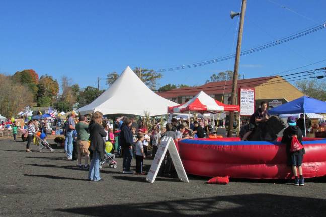 Autumn Lights Fair planned for Saturday A previous Autumn Lights Festival.