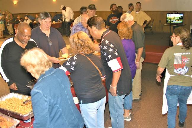 Elks host breakfast for New York State veterans