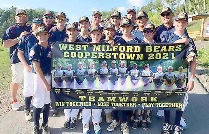 The team consisted of 12 players: James Afflerbach, Aiden Clark, Max DeRobertis, Sam DeRobertis, Luke Havel, Zach Johnson, Mason LaNeve, Jack Lizza, Tristan Mirrer, Kyle Schwarzlow, Blake Tyburczy and Oliver Worthing. They were coached by Ed DeRobertis, Scott DeRobertis, Matt LaNeve, Scott Havel and Kevin Mayberry.