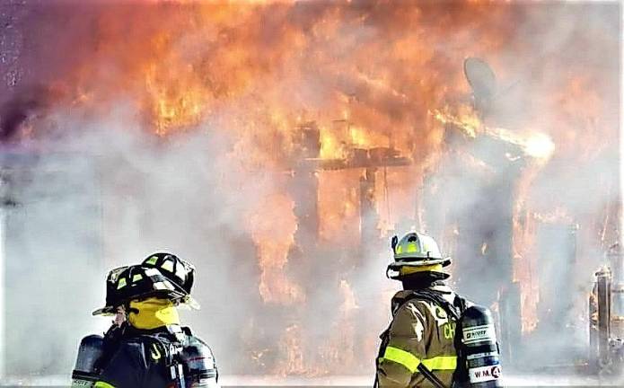 Fire destroys vacant house Fire destroys vacant house