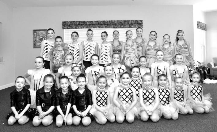 Dancers dazzle Jefferson Chase residents Diane's Dance Academy 23's competition dance team is preparing for the season, with the Starbound competition this month.