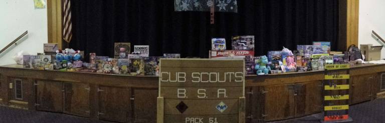 Local Cub Scouts support “Matthew's Wish” The toys!