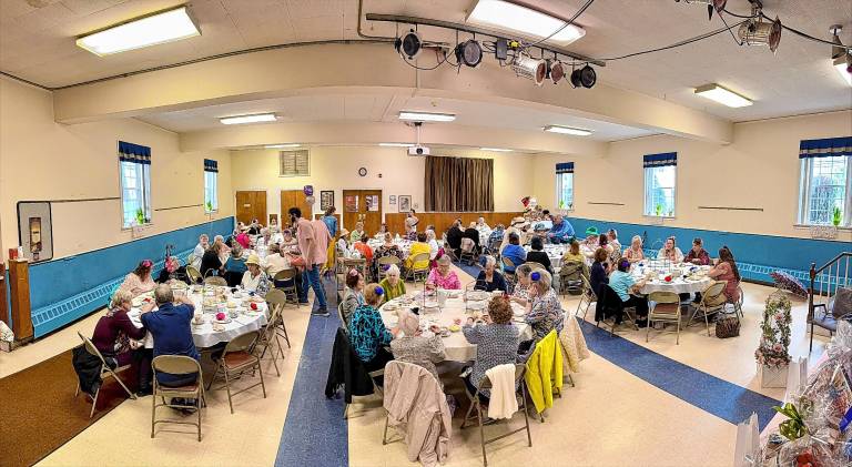 Photos: Annual Tea Time fundraiser Photos: Annual Tea Time fundraiser