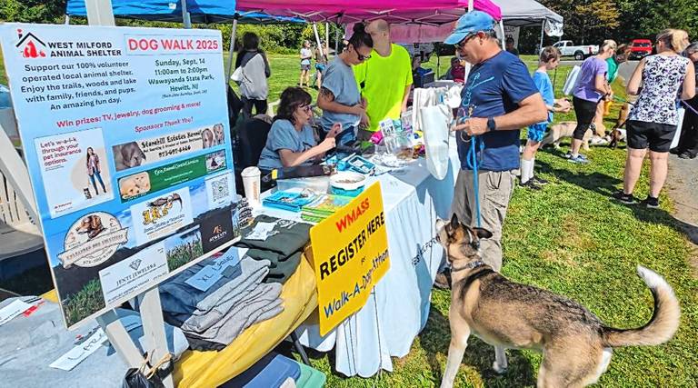 Dog Walk raises money for shelter Dog Walk raises money for shelter