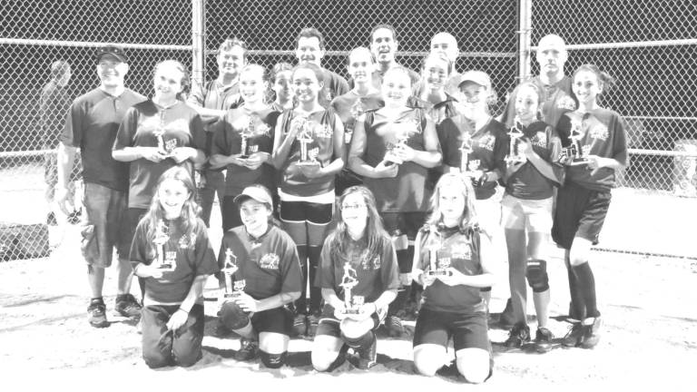 Softball season ends on a high note The second place team for the 2013 season was Maroon/State Farm Insurance. Pictured here, front row: Emma Livigne, Alexis Aeillo , Devyn DeMott and Lindsey Van Nortwick. Second row: Victoria Lindstrom, Hannah Beekman, Gianna Miraglia, Meghan Kirwan, Kailee Lockwood, Jessica Vizzi and Laura DiGirolamo. Third row: Lauren Livigne, Alexandra Egan and Georgia Lane. Back row, coaches: Manager Keith Van Nortwick,Tom Livigne, Bruce Lockwood, Charlie DiGirolamo, George Lane, Rob DeMott.