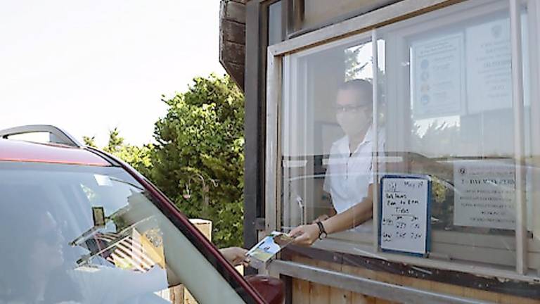 Covid vaccine. NJ residents flock outside as vaccine earns free state parks (Photo: njparksandforests.org)