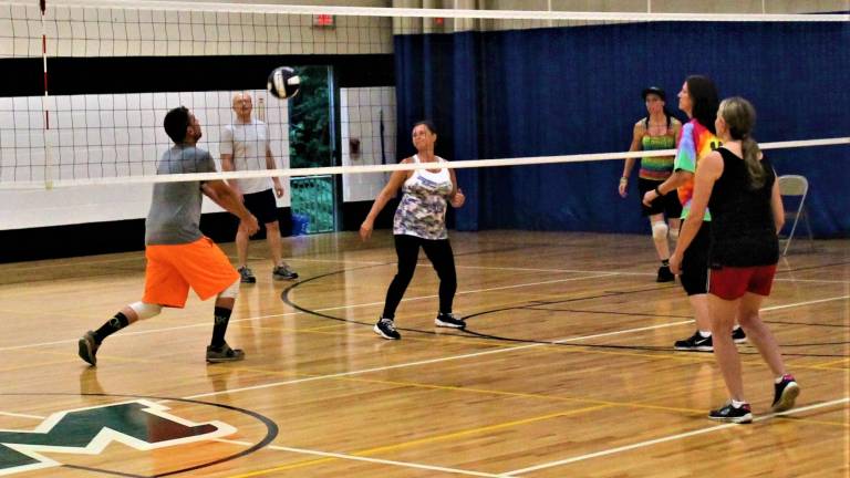 Fall Co-ed Volleyball returns to township recreation center Fall Co-ed Volleyball returns to township recreation center