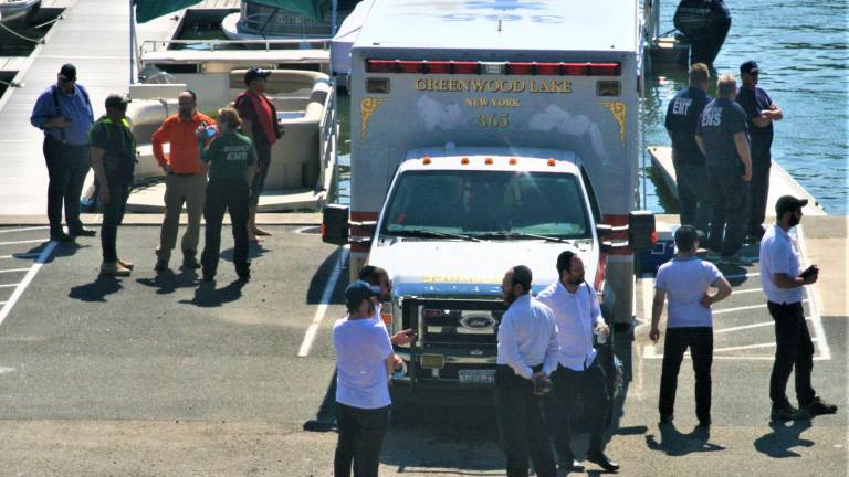 Drowned Chestnut Ridge man recovered from Greenwood Lake Drowned Chestnut Ridge man recovered from Greenwood Lake