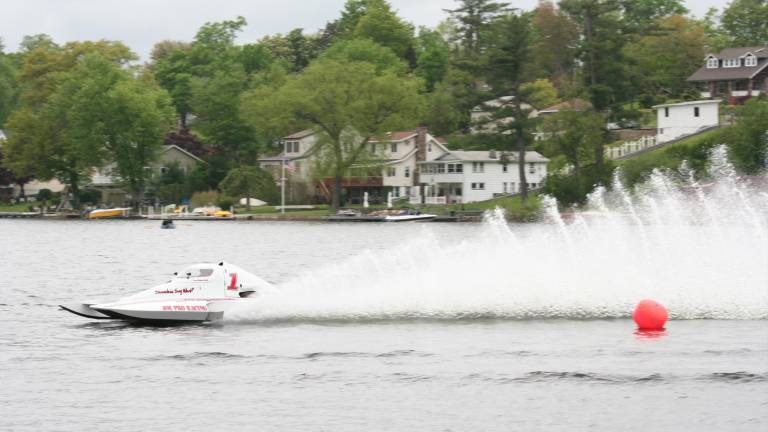 Greenwood Lake powerboat races canceled in NJ due to harmful algal bloom Greenwood Lake powerboat races canceled in NJ due to harmful algal bloom