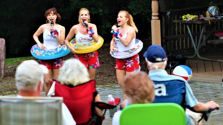 The Belle Tones perform ‘Music Under the Stars’ at Bubbling Springs The Belle Tones perform ‘Music Under the Stars’ at Bubbling Springs
