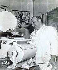 Ralph Pisapia, who was cutting meat in his Paterson family store when he was 13 years old, later had two grocery stores in Hewitt.