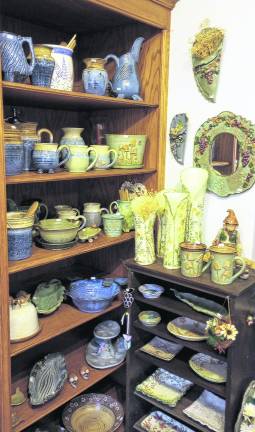 Stonehill Pottery shop to host annual holiday sale
