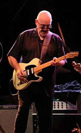 Dave Mason to rock The Newton Theatre