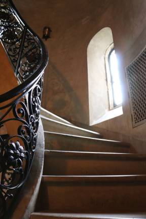 Skylands Manor sparkles