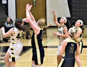 Lady Highlanders take tough tourney loss in OT, 67-60