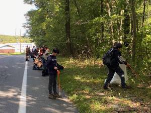 West Milford. Boy Scouts clean up Highlander Drive