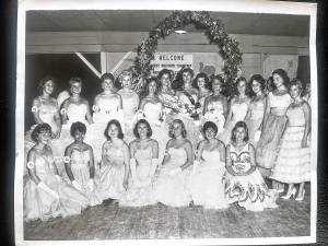 Miss GOP and Miss Princess of the Lakes contestants pose during a West Milford Republican Organization event at Green Valley Park in 1959. (File photo by Ann Genader)