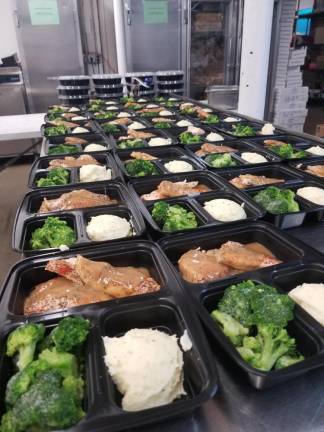 Mohawk House, Freeholder Josh Hertzberg, and Nielsen Automotive Group delivered over 160 high-end meals to a senior community in Sparta, N.J.
