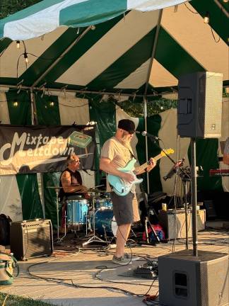 Free concert Monday