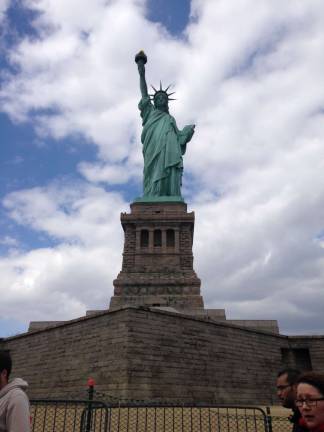 Students visited the Statue of Liberty.